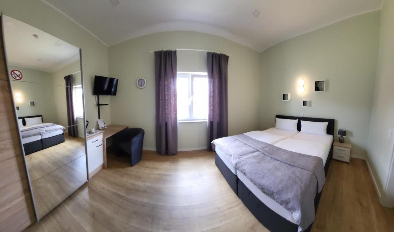 Lutz Motel Paderborn Eksteriør billede